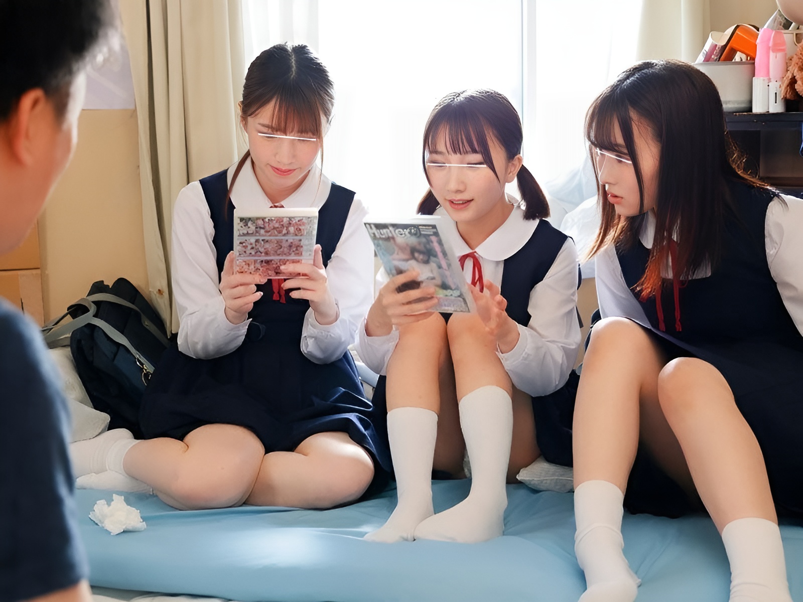 HUNTB-504 Lustful schoolgirls